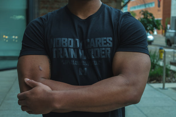 T-Shirt - Train Harder